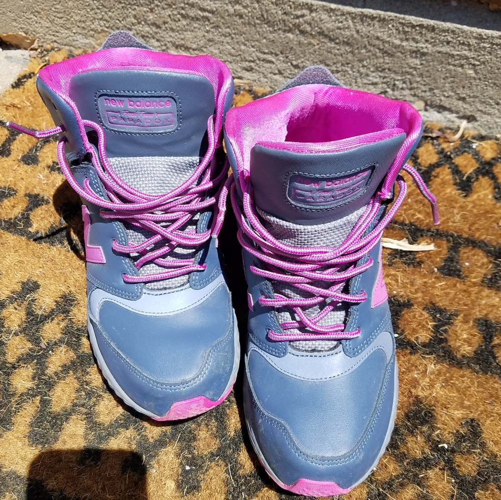 New Blanace Trail Boots Sneakers - Picture 2 of 8